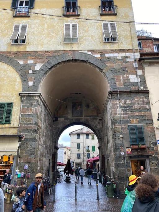 Ferienwohnung Dimora Leonardo. Centro Storico. Lucca Exterior foto